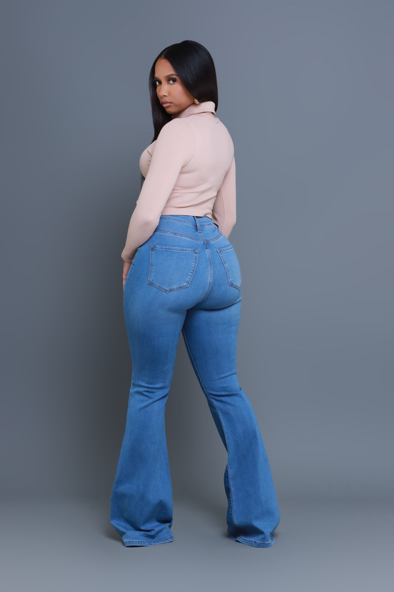 Women's Flare & Trouser Jeans | Wrangler®